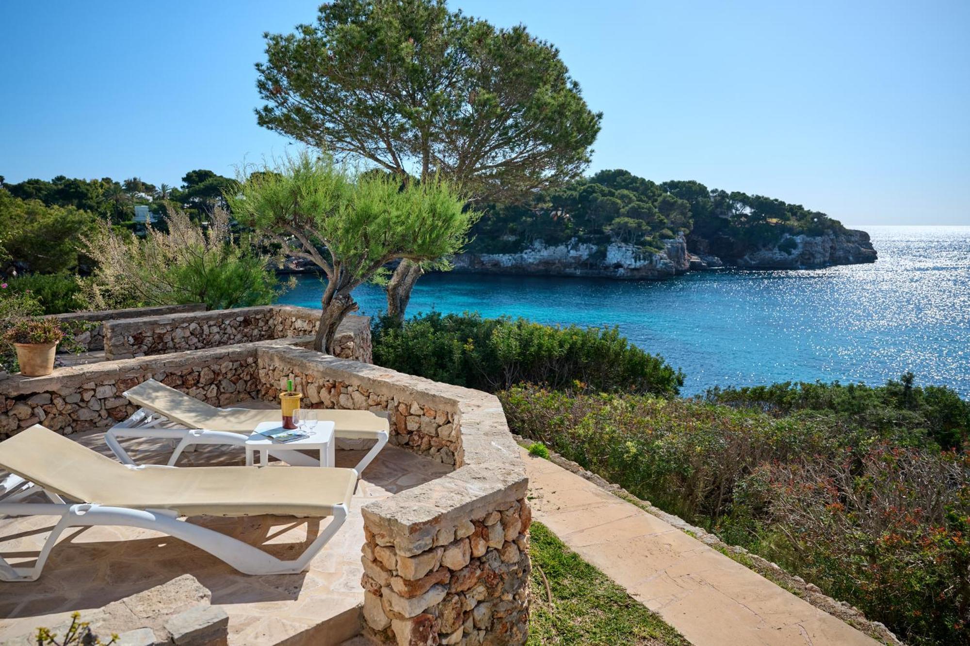 Sea Frontline Apartment 'Faraona'. Pool. Wifi Santanyi Exterior photo